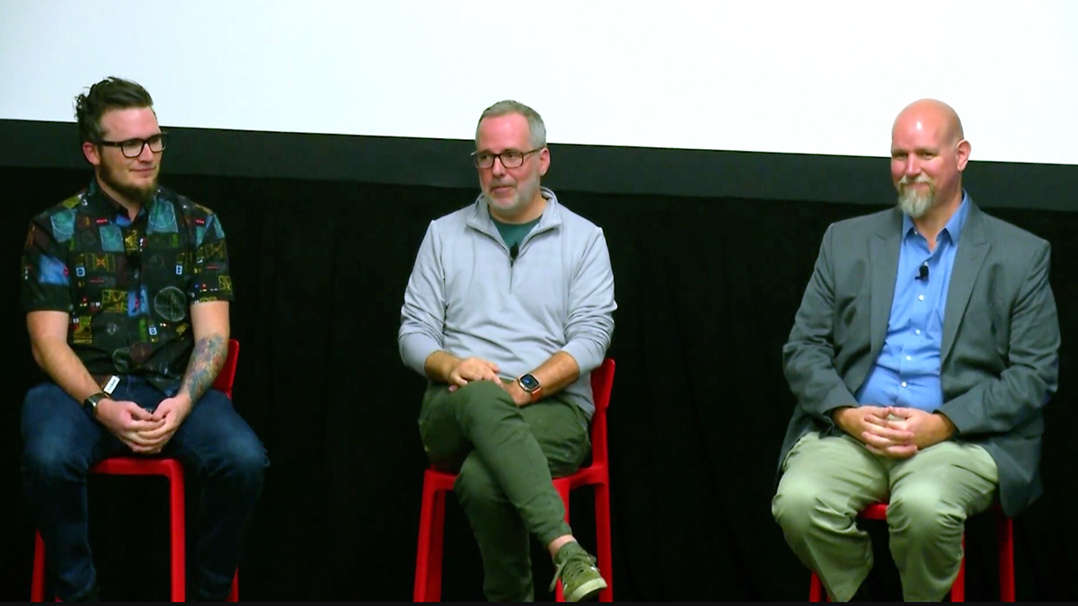 BREAK OUT PANEL VIDEO